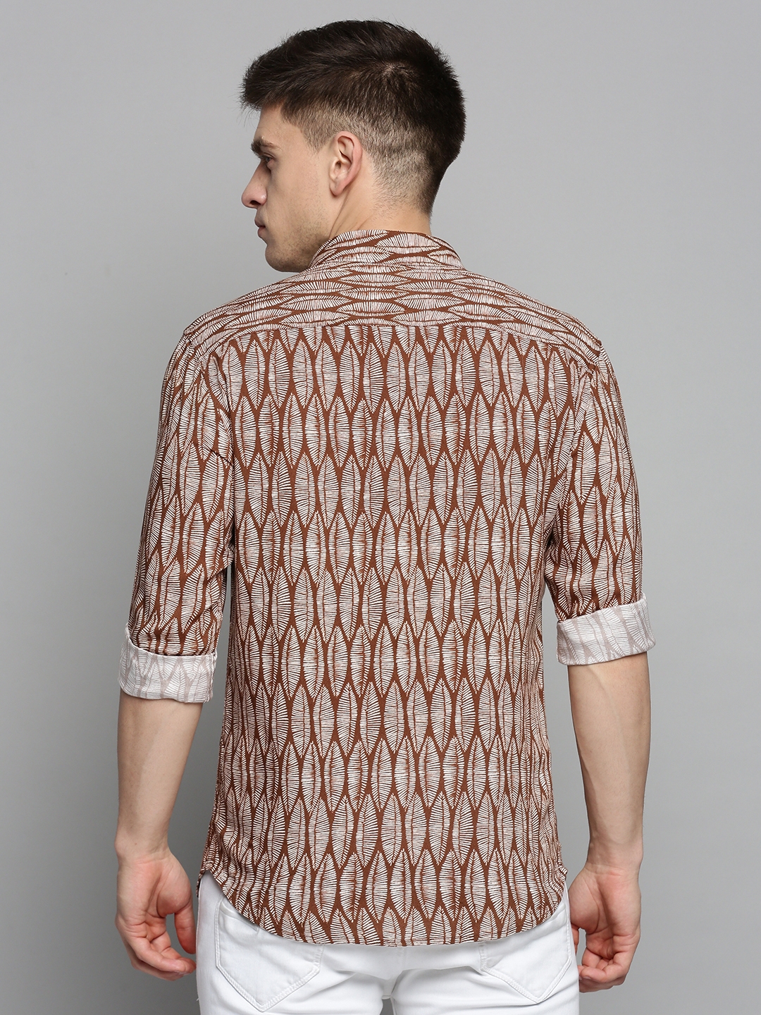 SHOWOFF Men's Spread Collar Brown Printed Shirt