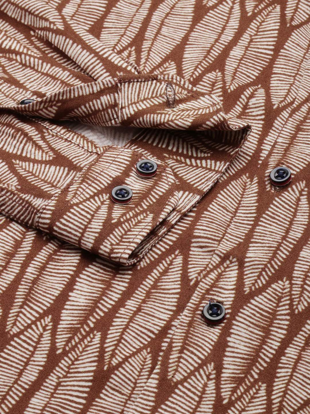 SHOWOFF Men's Spread Collar Brown Printed Shirt