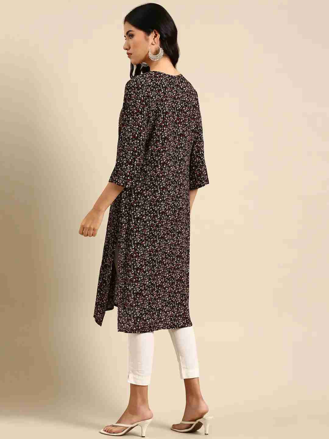 Women's Black Viscose Rayon Printed Comfort Fit Kurtas
