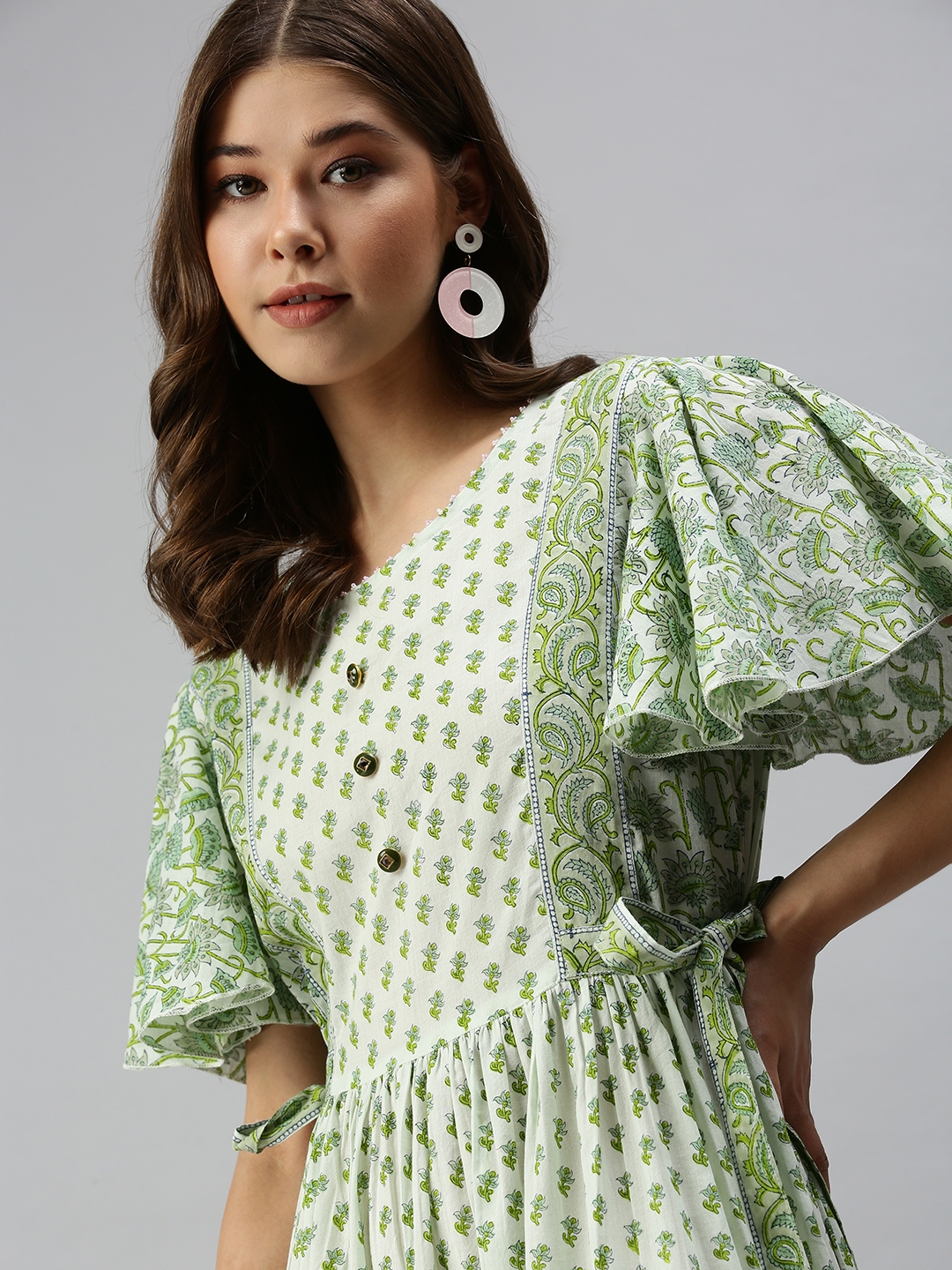 Women's Green Cotton Floral Comfort Fit Kurtas