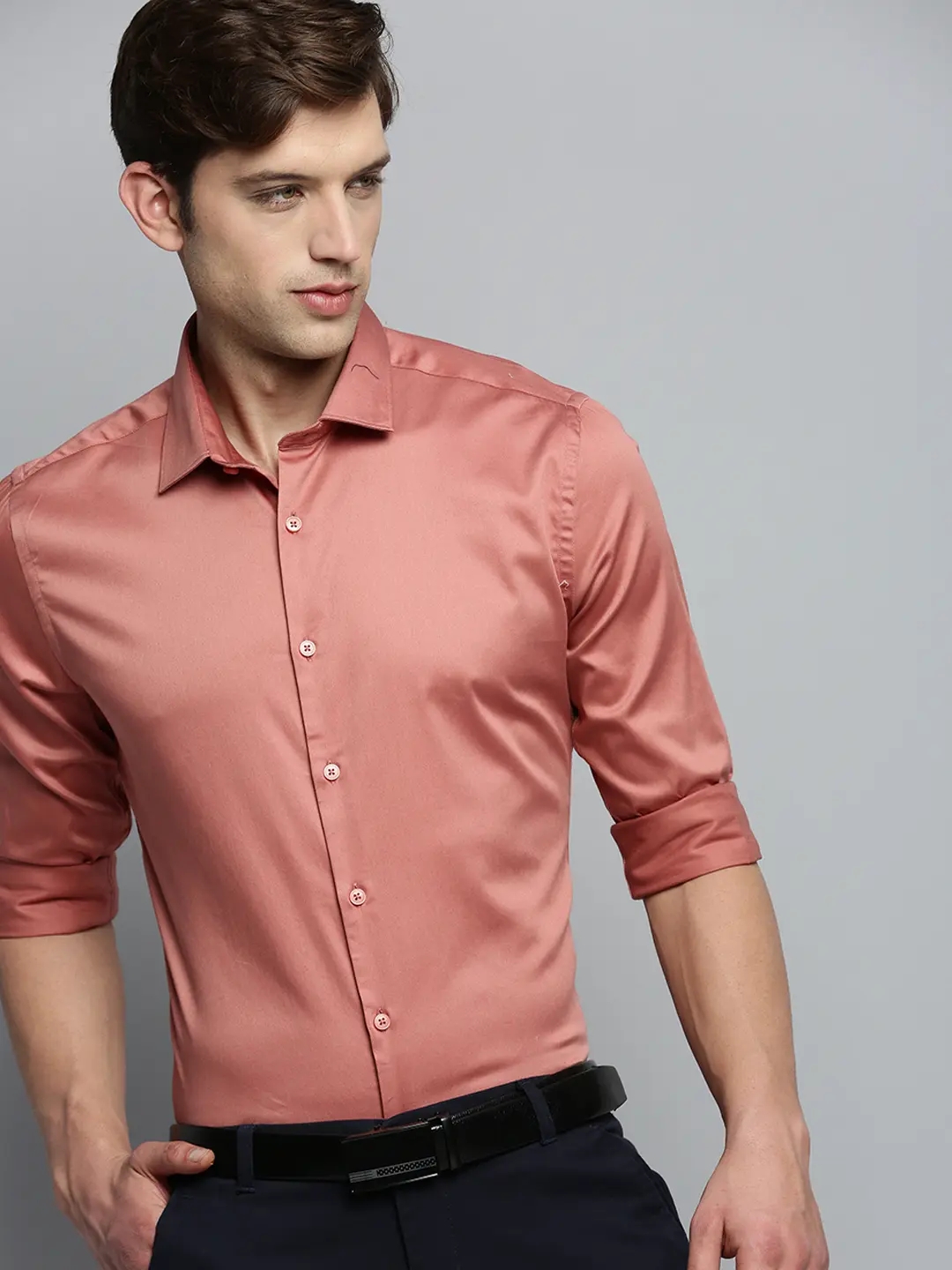 SHOWOFF Men's Spread Collar Solid Coral Smart Shirt