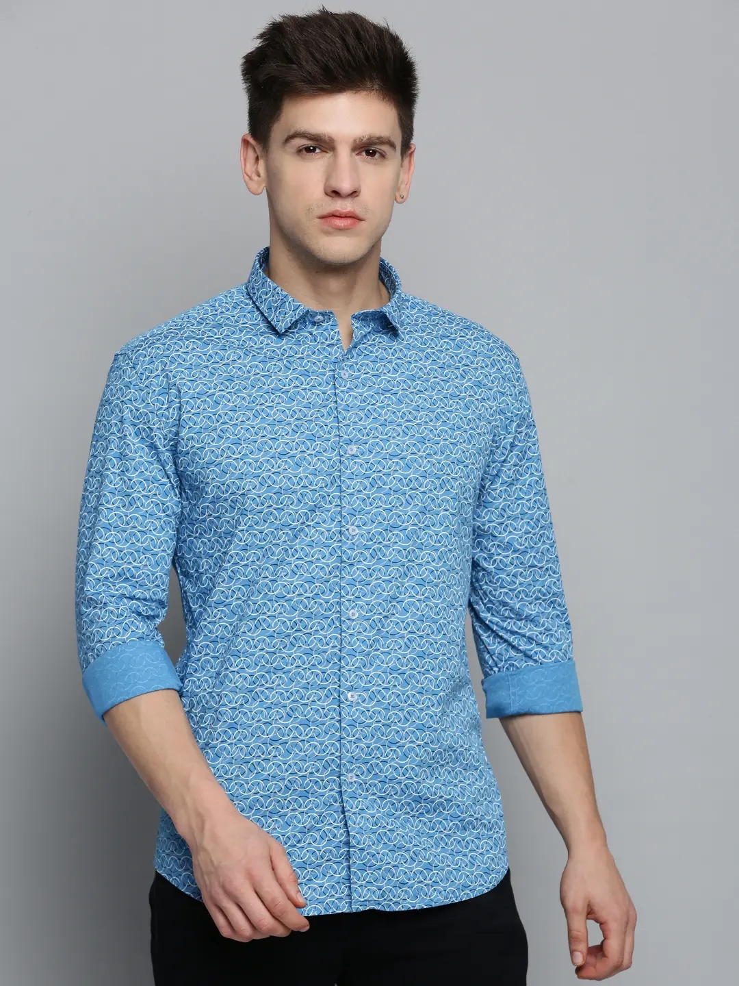 SHOWOFF Men's Spread Collar Blue Printed Shirt