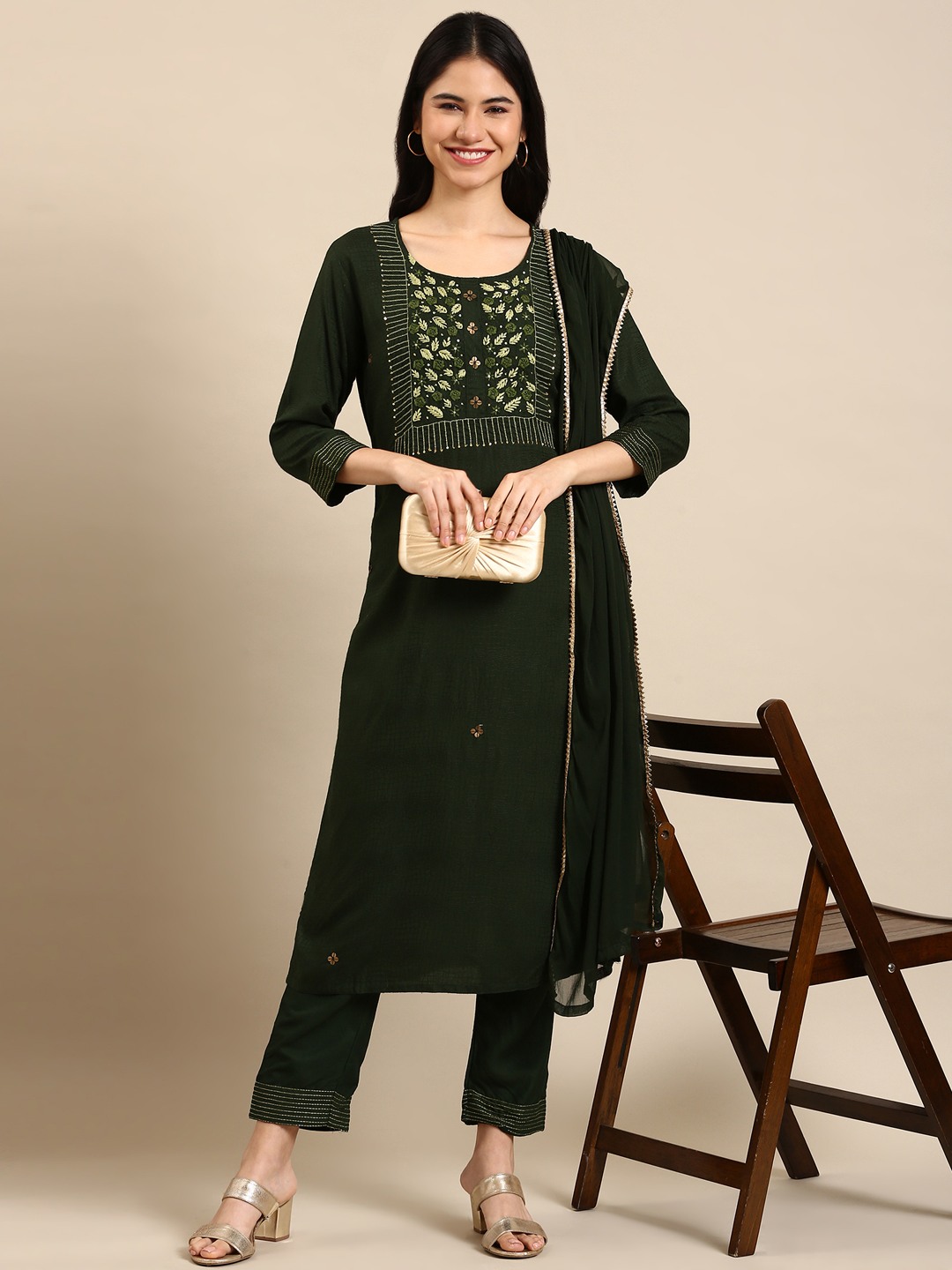 Women's Green Cotton Blend Solid Comfort Fit Kurta Sets