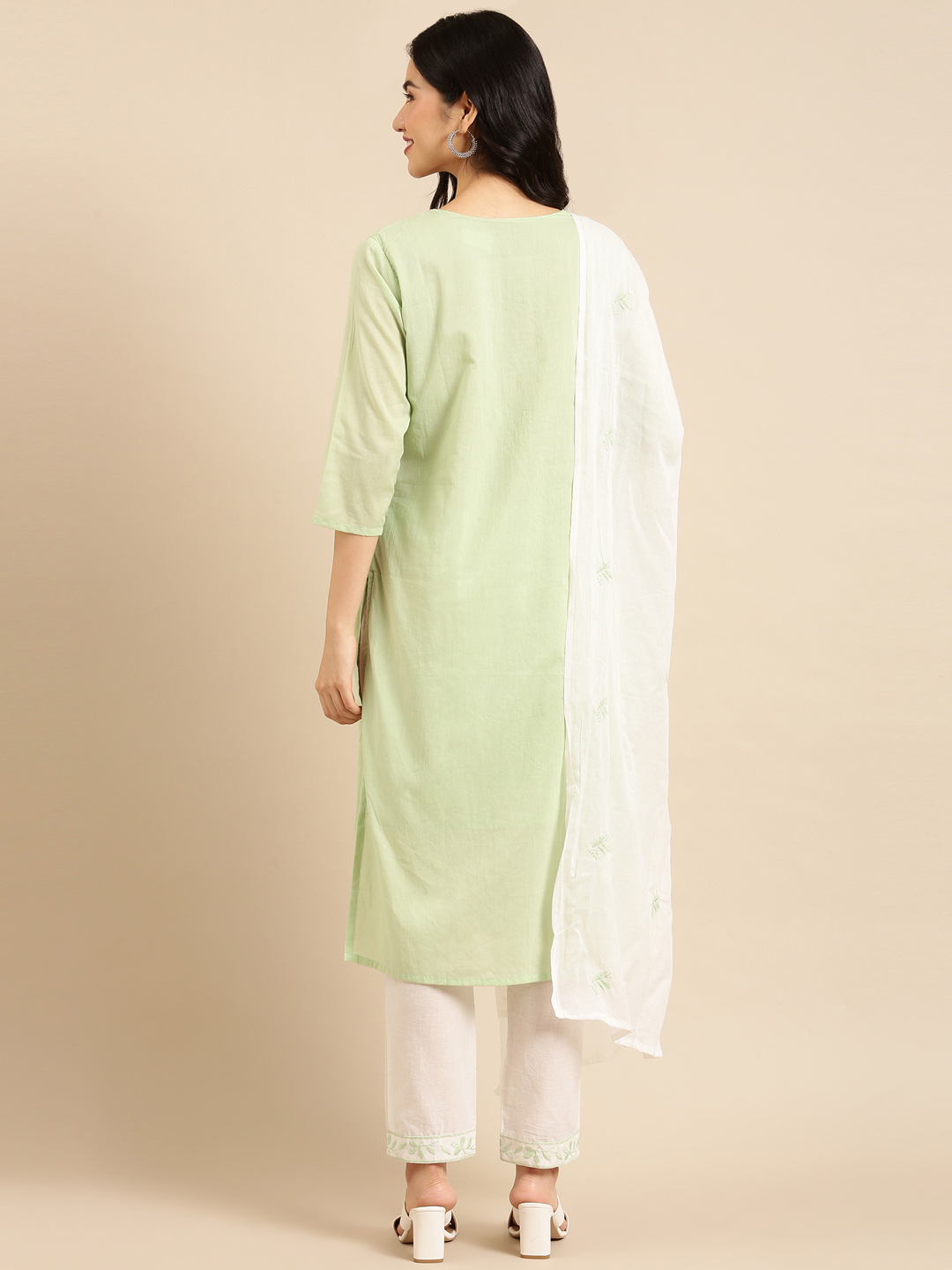 Women's Green Cotton Blend Solid Comfort Fit Kurta Sets