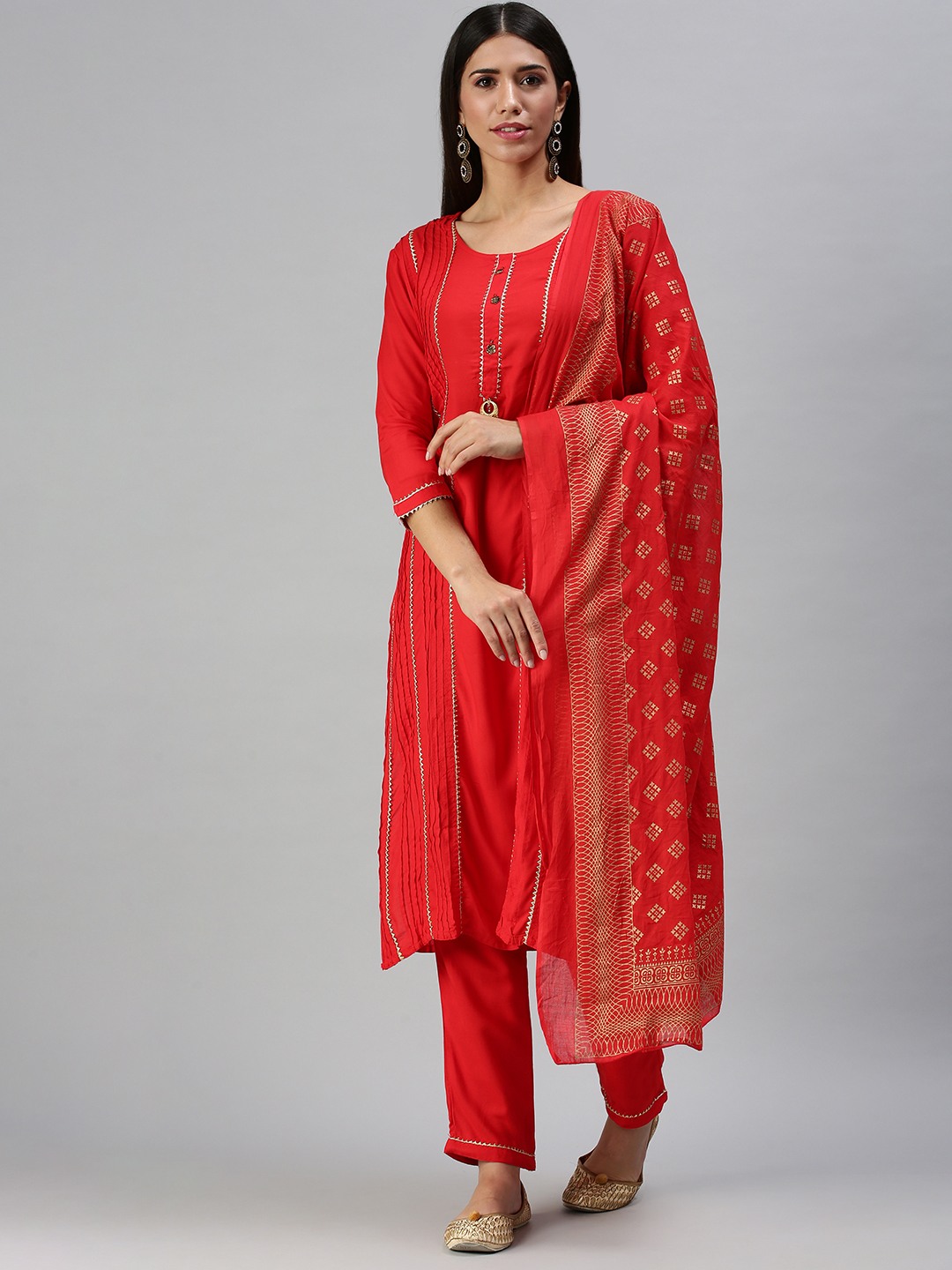 Women's Red Cotton Blend Solid Regular Kurta Sets