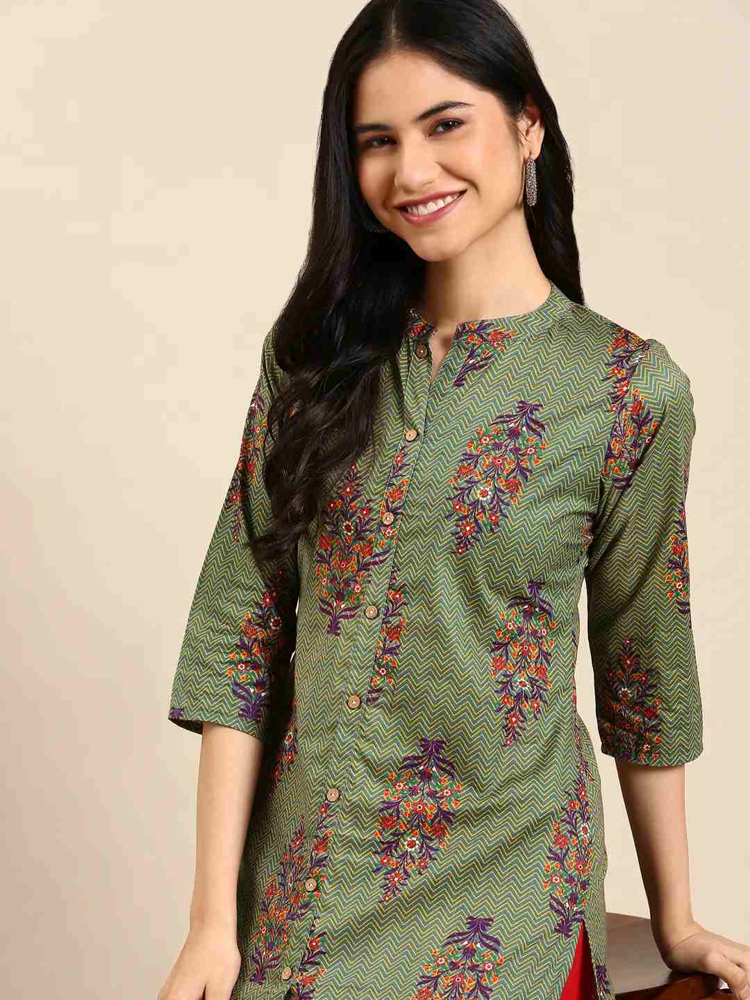 Women's Multicolour Cotton Printed Comfort Fit Kurtas