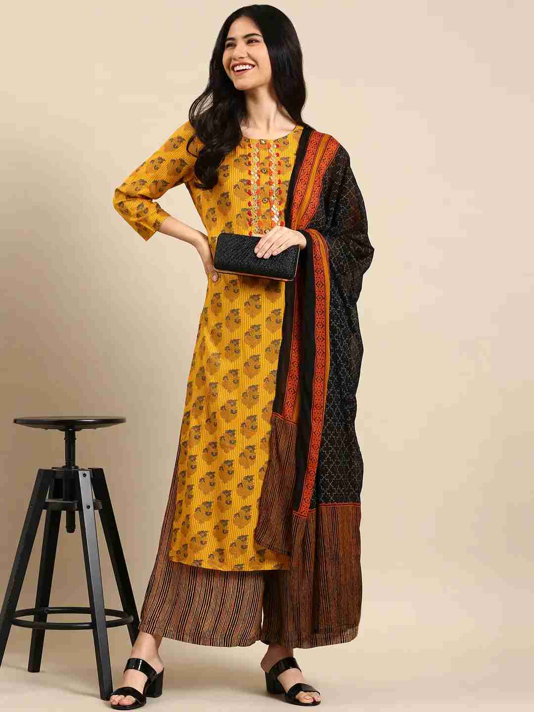 Women's Yellow Cotton Blend Floral Comfort Fit Kurta Sets