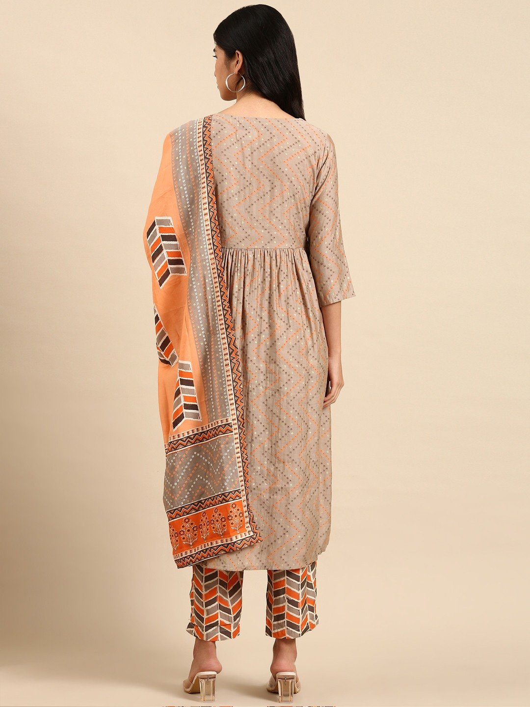 Women's Beige Chanderi Printed Comfort Fit Kurta Sets
