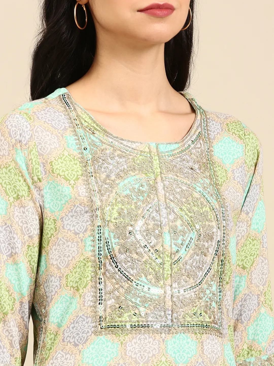 Women's Green Chanderi Colourblock Comfort Fit Kurta Sets