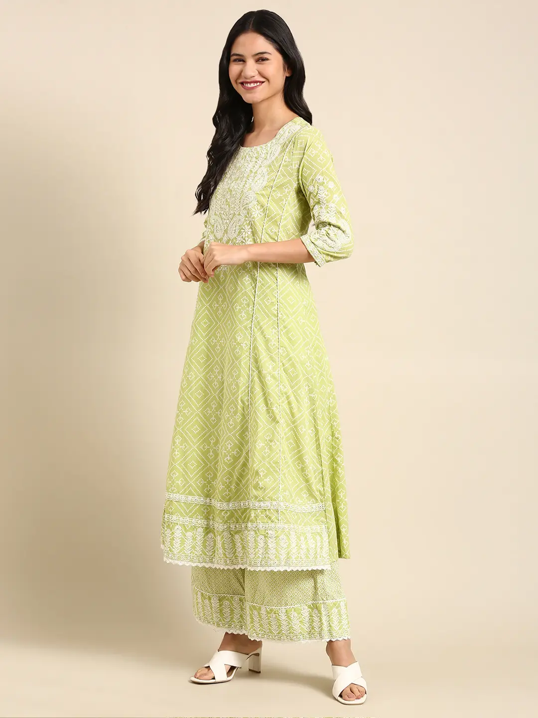 Women's Green Cotton Blend Printed Comfort Fit Kurta Sets