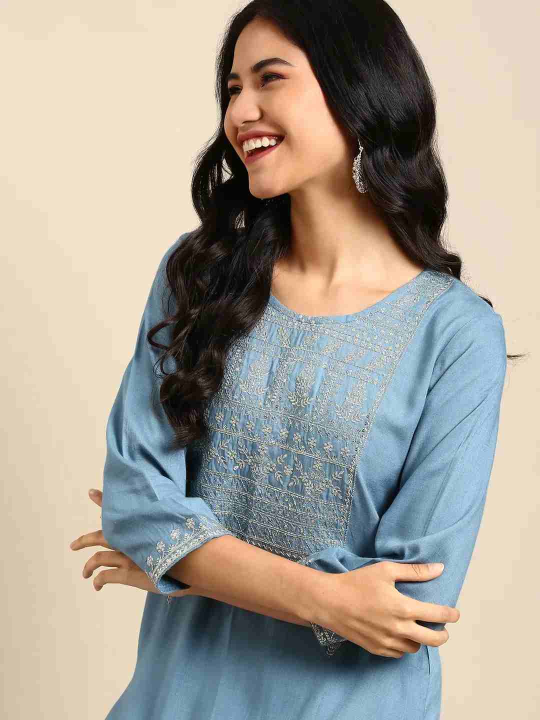 Women's Blue Viscose Rayon Solid Comfort Fit Kurtas