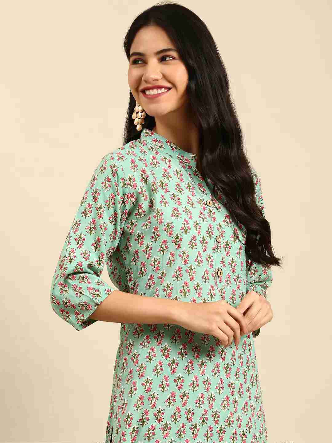 Women's Green Cotton Printed Comfort Fit Kurtas