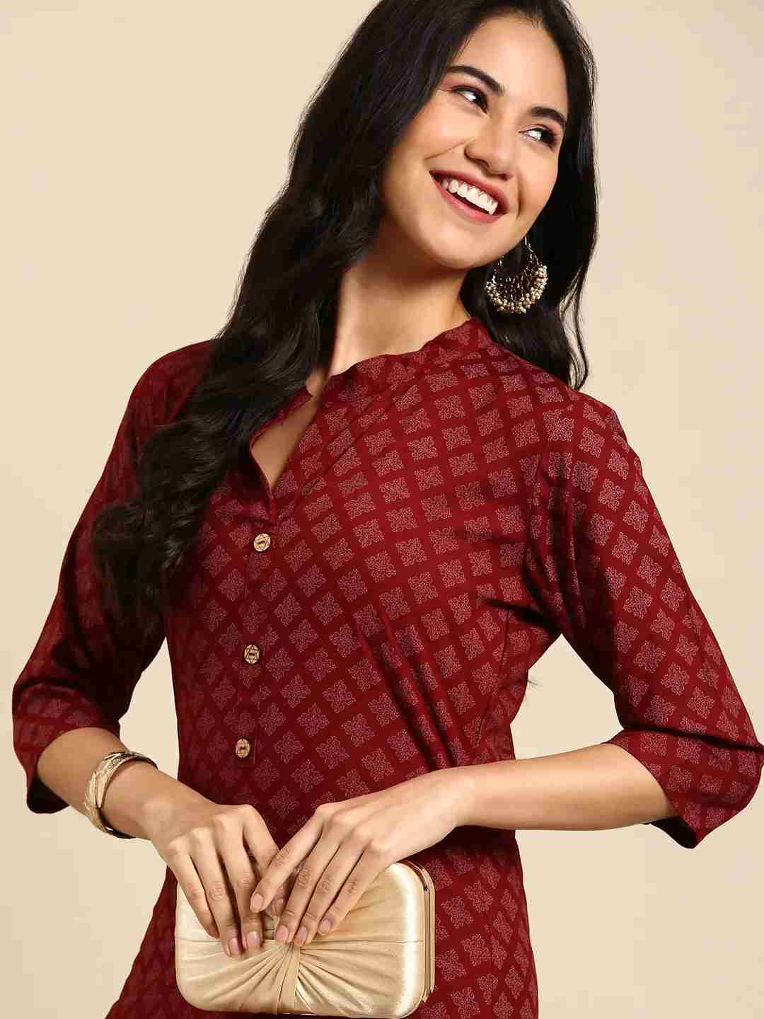 Showoff | SHOWOFF Women Maroon Ethnic Motifs Mandarin Collar Three-Quarter Sleeves Mid Length Straight Kurta