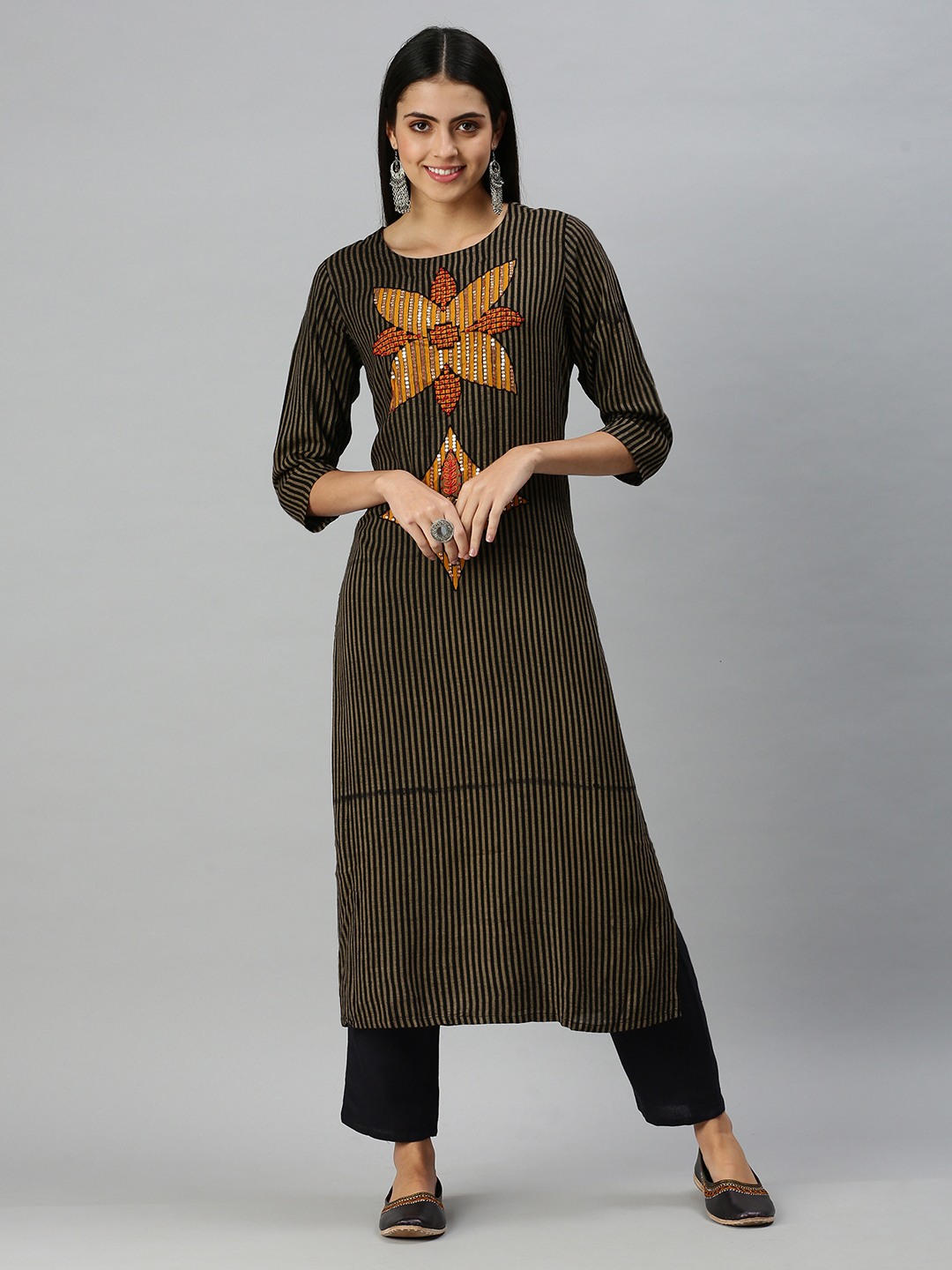 SHOWOFF Women Black Striped Round Neck Three-Quarter Sleeves Long Straight Kurta