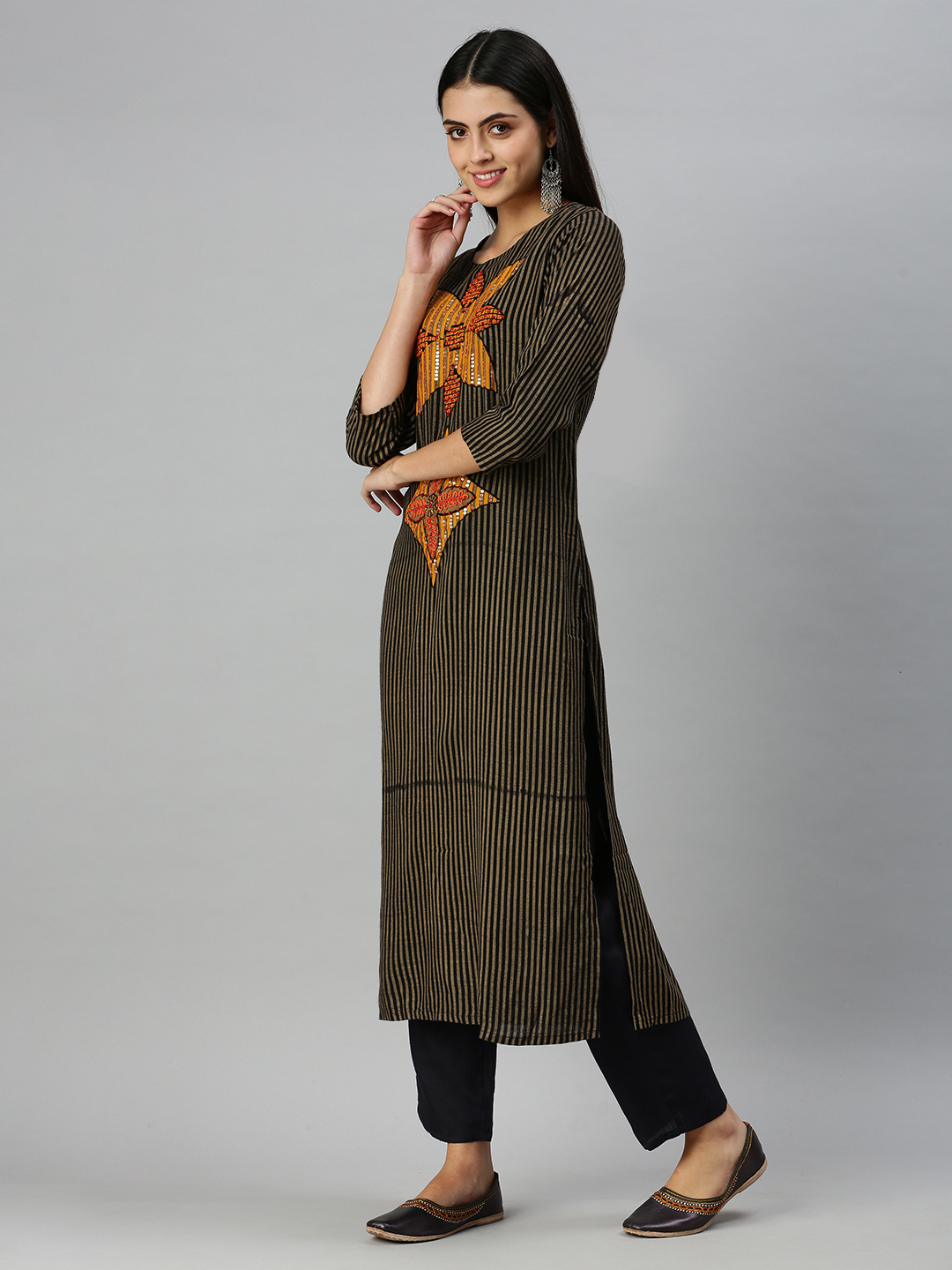 Women's Black Cotton Blend Striped Regular Kurtas