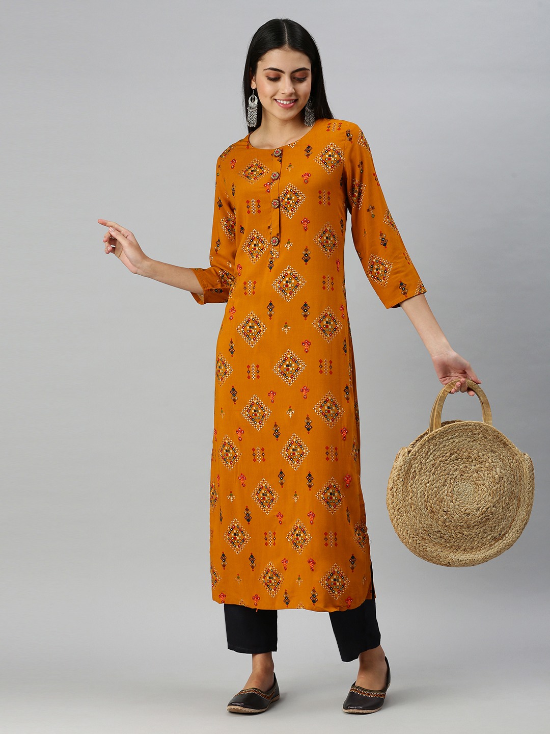 Women's Yellow Cotton Blend Geometrical Regular Kurtas