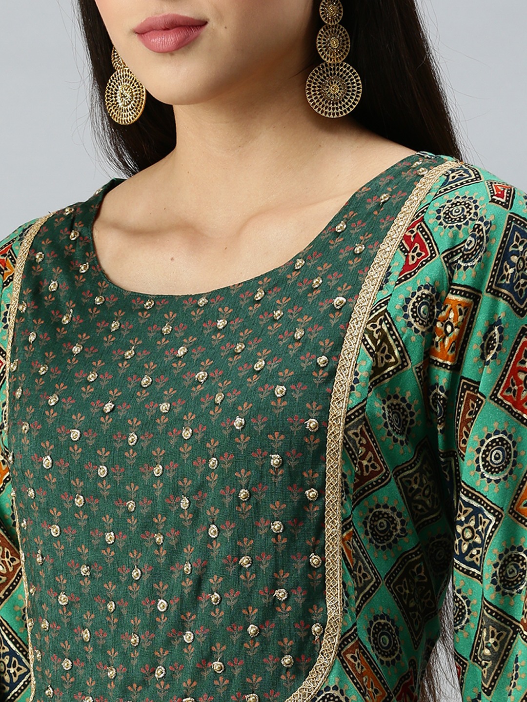 Women's Green Cotton Blend Printed Regular Kurtas