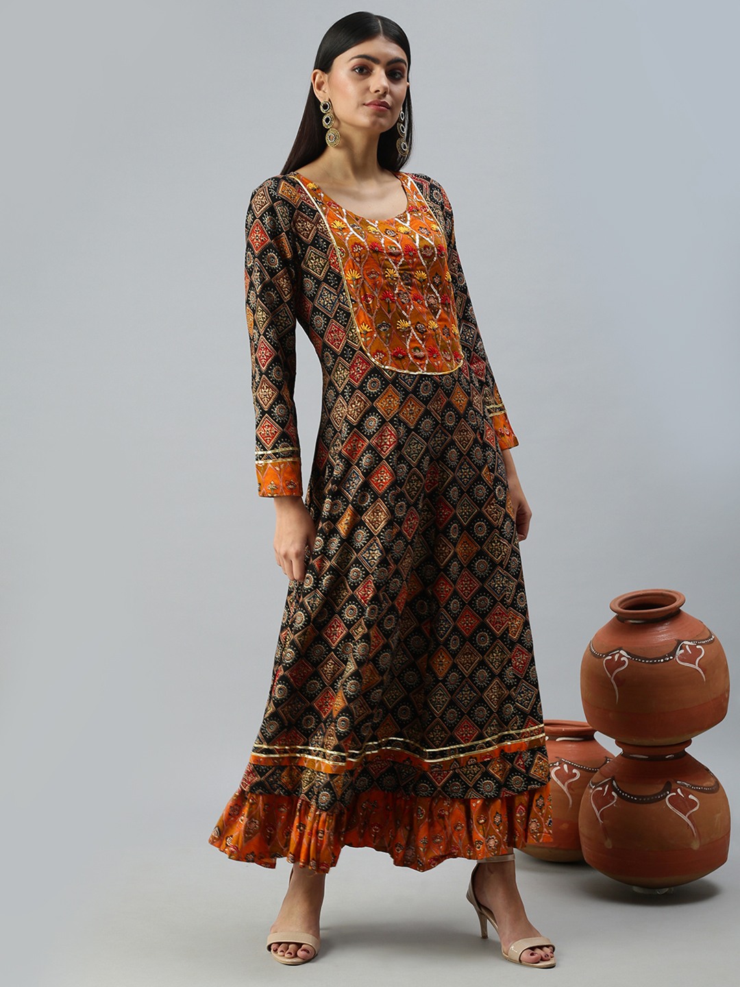 Women's Black Cotton Blend Printed Regular Kurtas