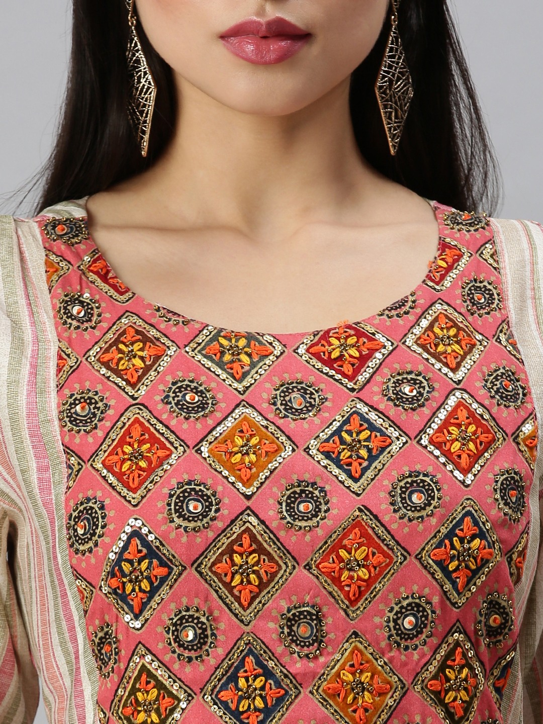 Women's White Cotton Blend Striped Regular Kurtas