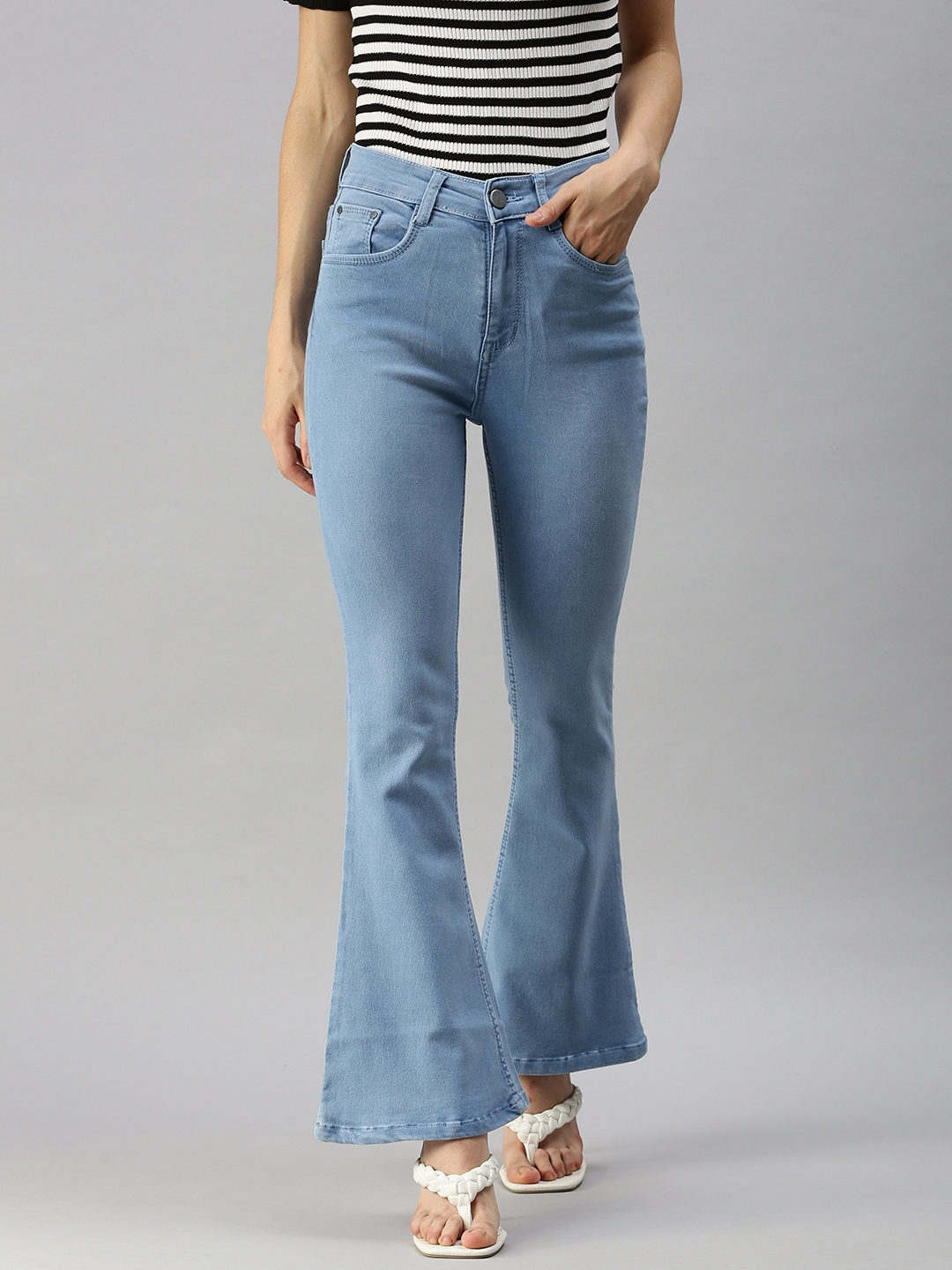 SHOWOFF Women's Clean Look Blue Straight Fit Denim Jeans