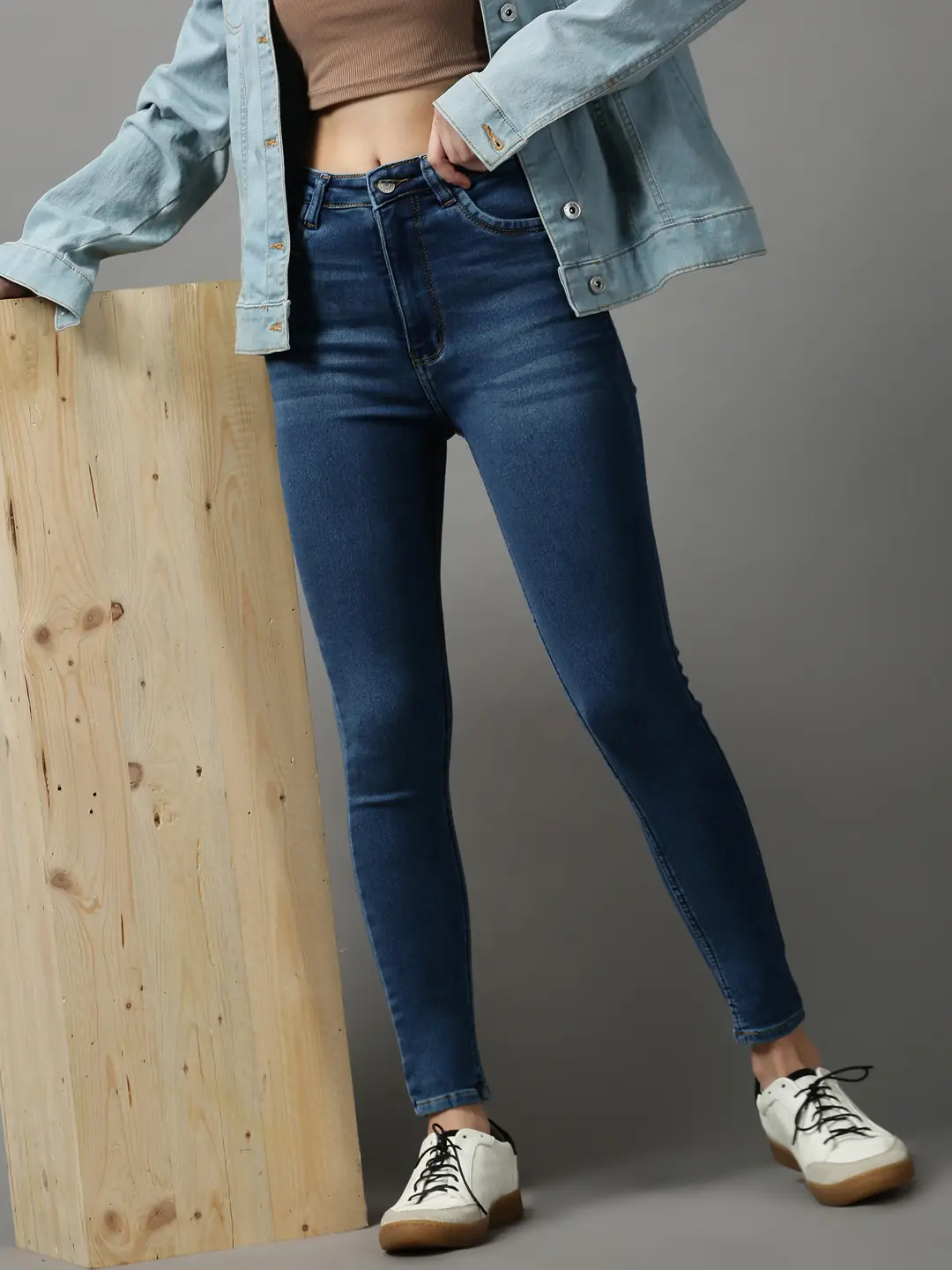 Women's Blue Denim Solid Jeans