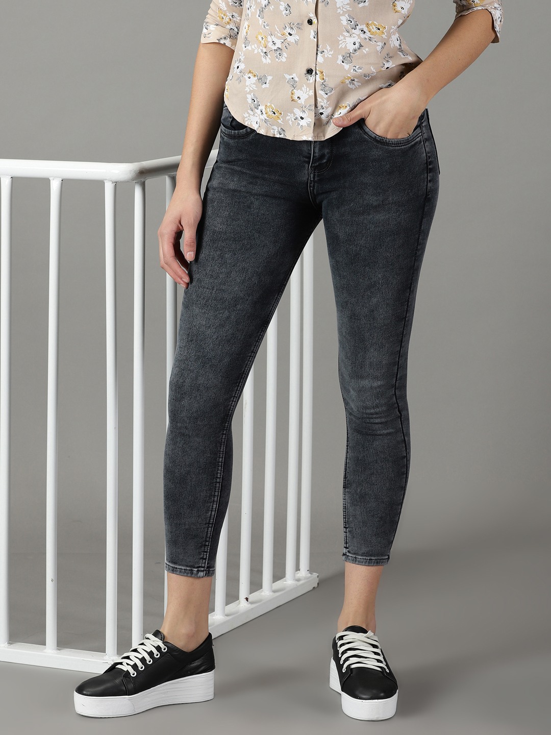 SHOWOFF Women's Stretchable Clean Look Grey Slim Fit Jeans