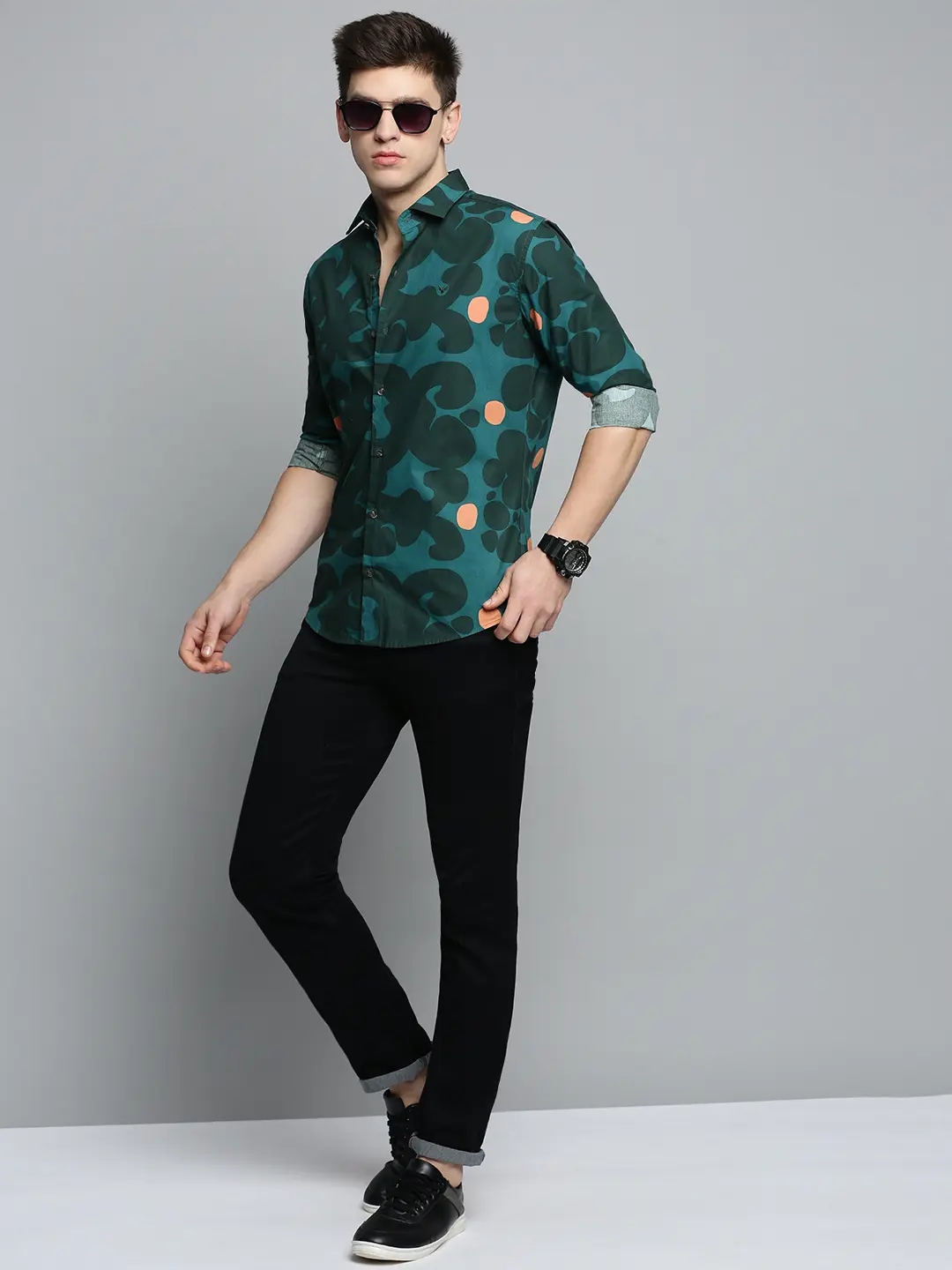 SHOWOFF Men's Spread Collar Green Colourblocked Shirt