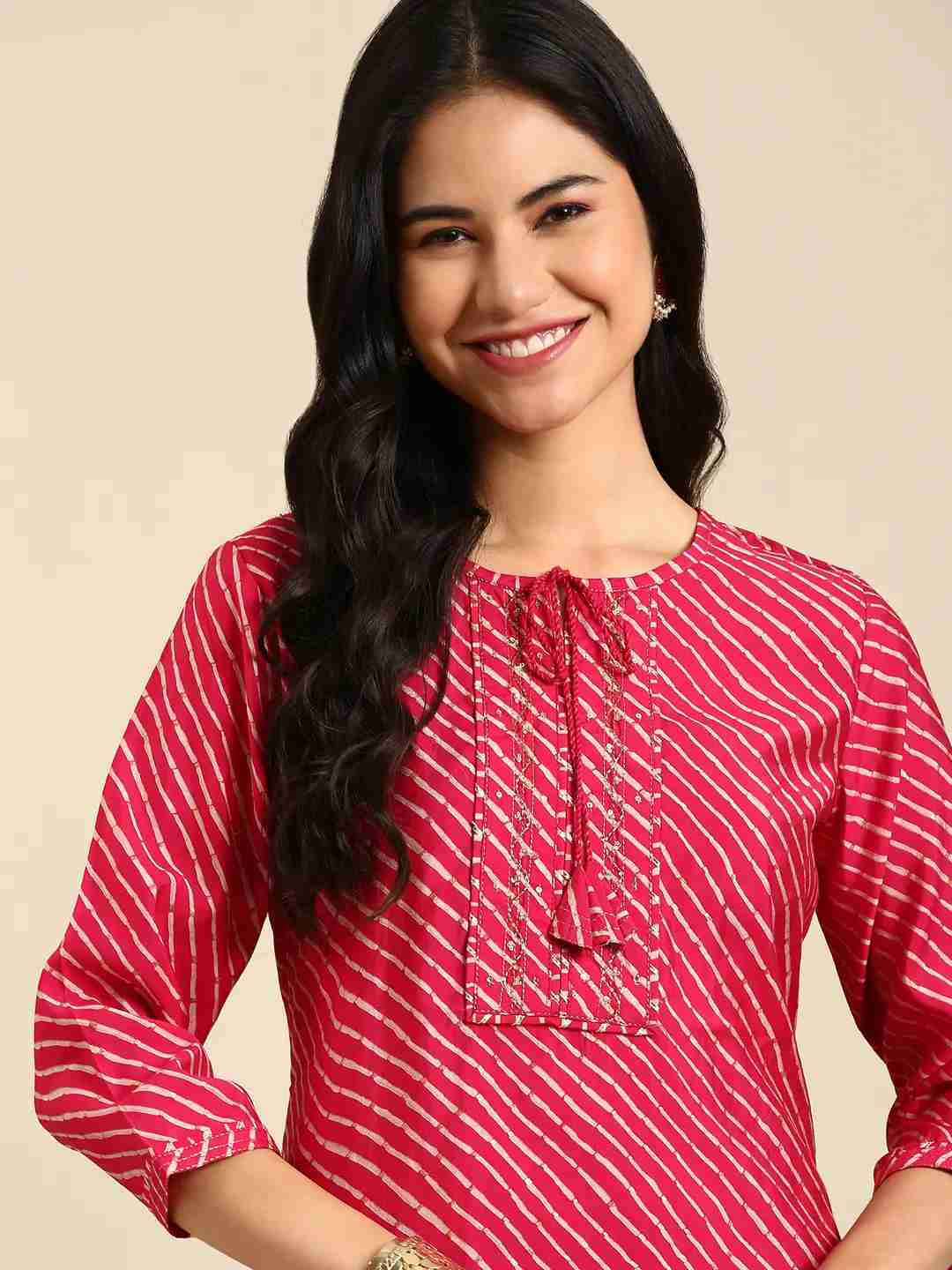 SHOWOFF Women's Keyhole Neck Leheriya Fuchsia Straight Kurta