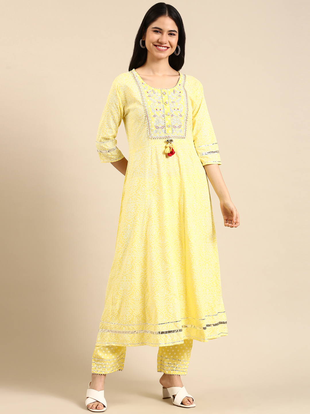 Women's Yellow Cotton Blend Printed Comfort Fit Kurta Sets