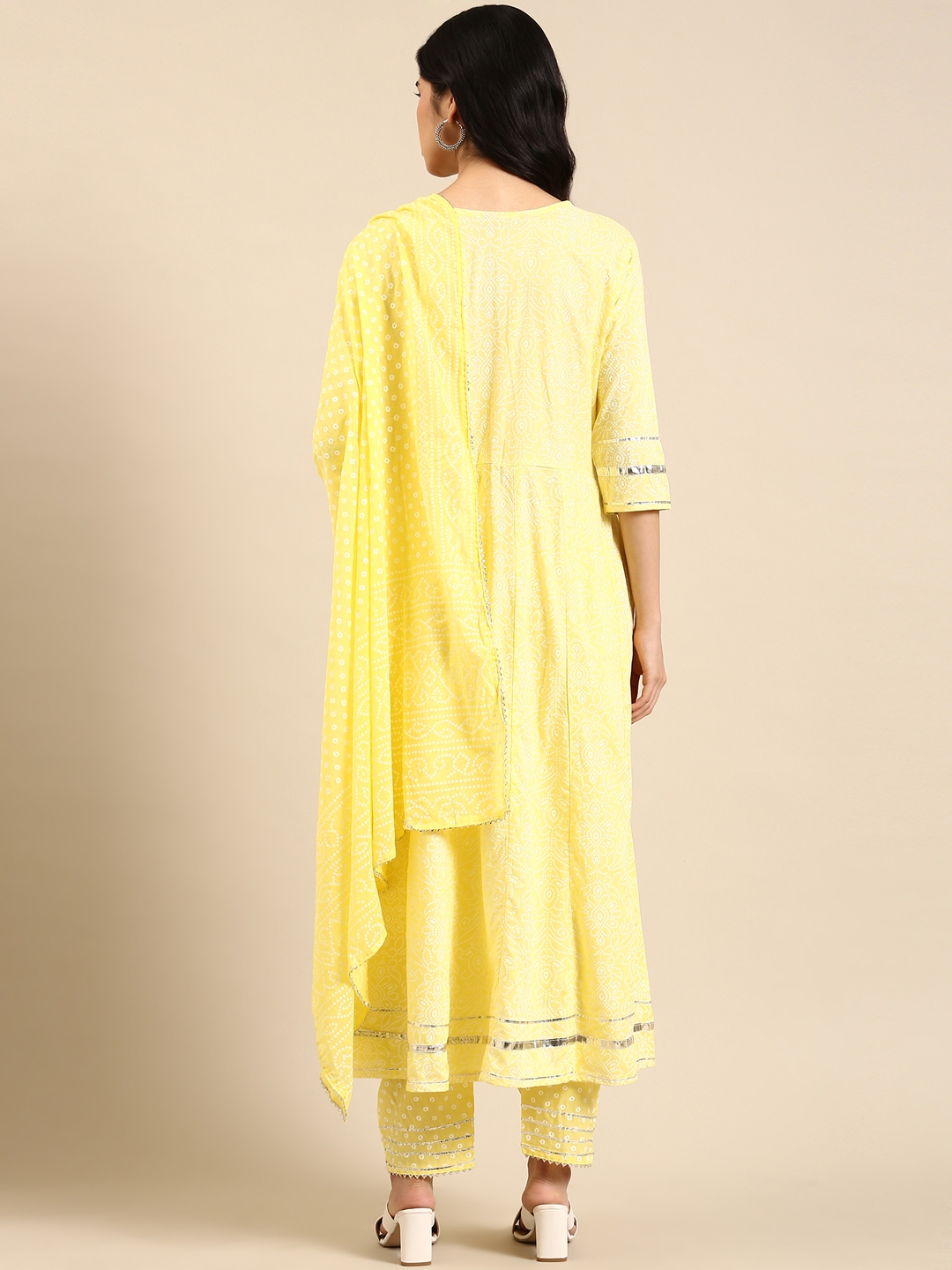 Women's Yellow Cotton Blend Printed Comfort Fit Kurta Sets
