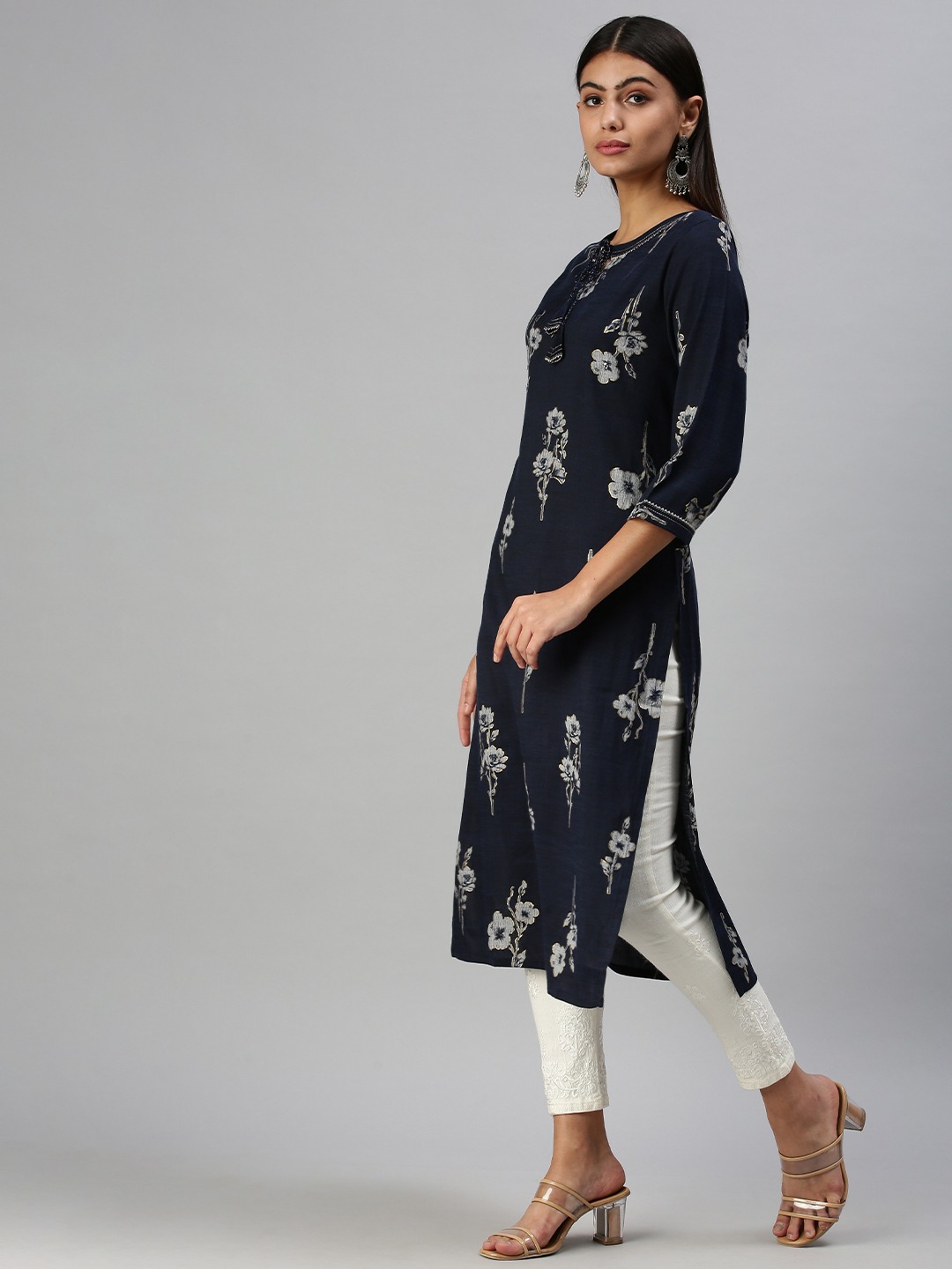 Women's Blue Linen Blend Floral Regular Kurtas