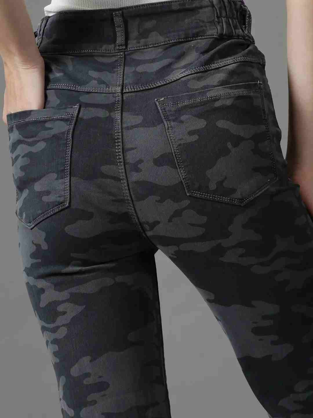 Women's Grey Denim Solid Jeans