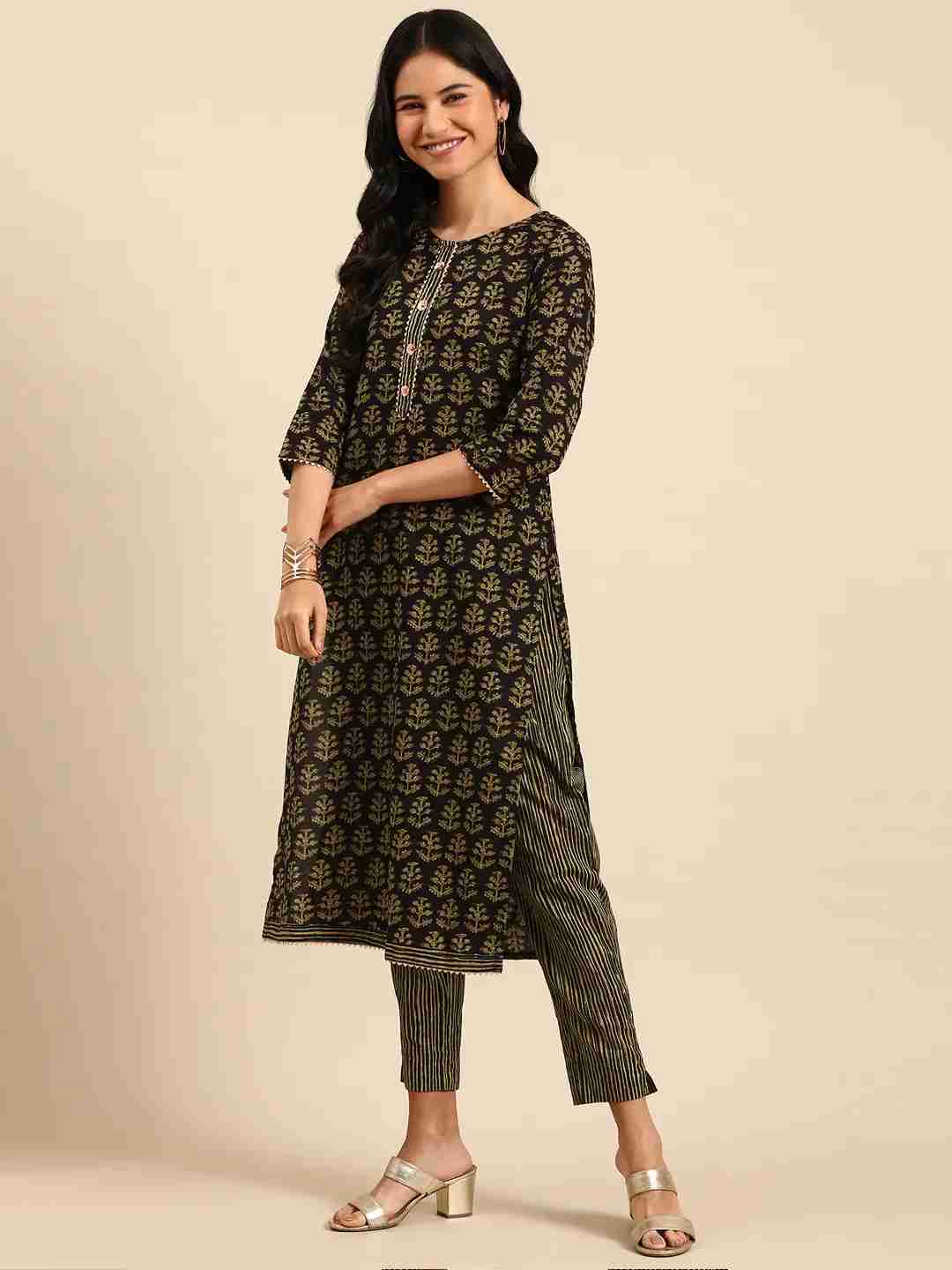 Women's Black Cotton Blend Printed Comfort Fit Kurta Sets