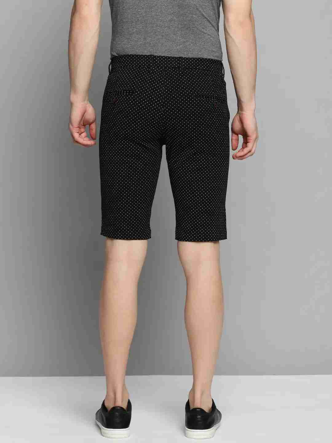 SHOWOFF Men's Knee Length Black Printed Mid-Rise Regular Shorts