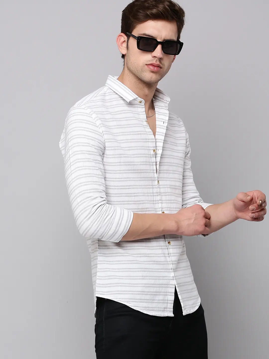 SHOWOFF Men's Spread Collar White Striped Shirt