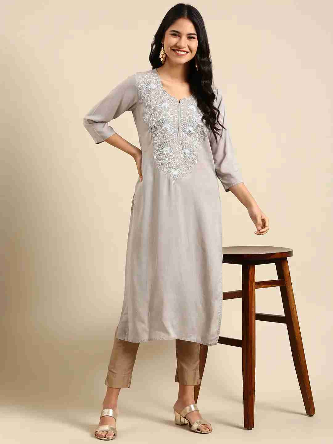 Women's Grey Chanderi Solid Comfort Fit Kurtas