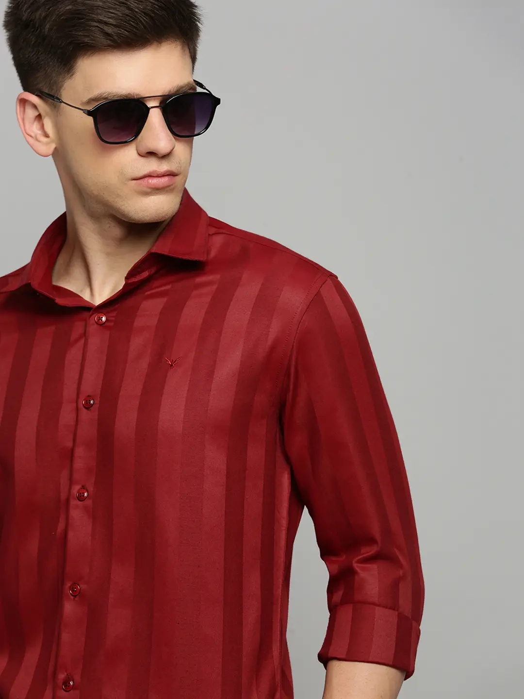 SHOWOFF Men's Spread Collar Solid Maroon Classic Shirt