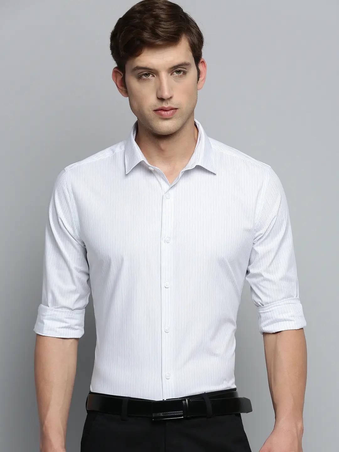 SHOWOFF Men's Spread Collar Striped White Classic Shirt