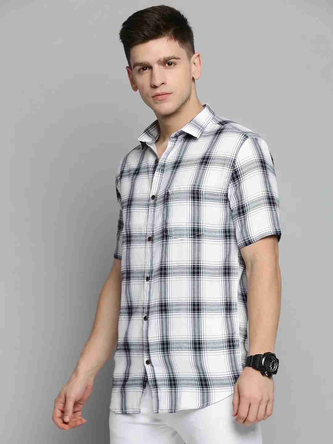 SHOWOFF Men's Spread Collar White Checked Shirt