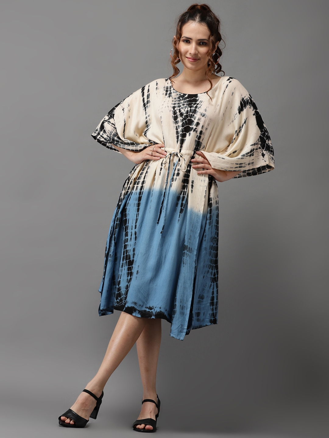 Showoff | SHOWOFF Women's Round Neck Cream Kaftan Dyed Dress
