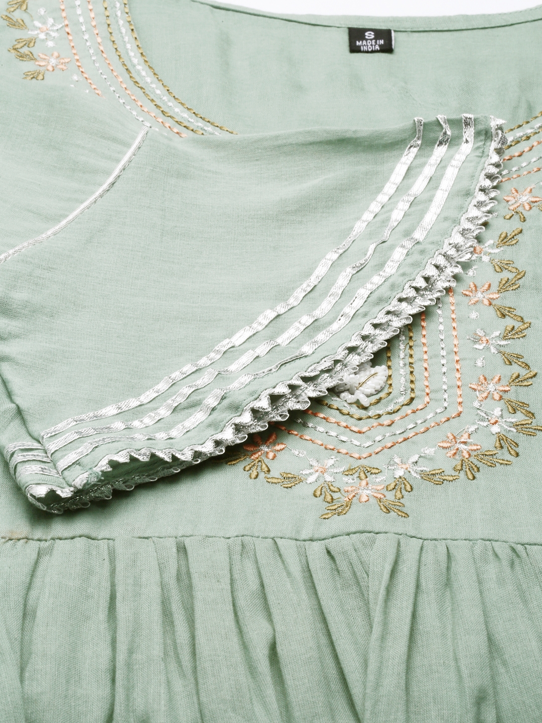 Women's Green Cotton Embroidered Comfort Fit Kurtas