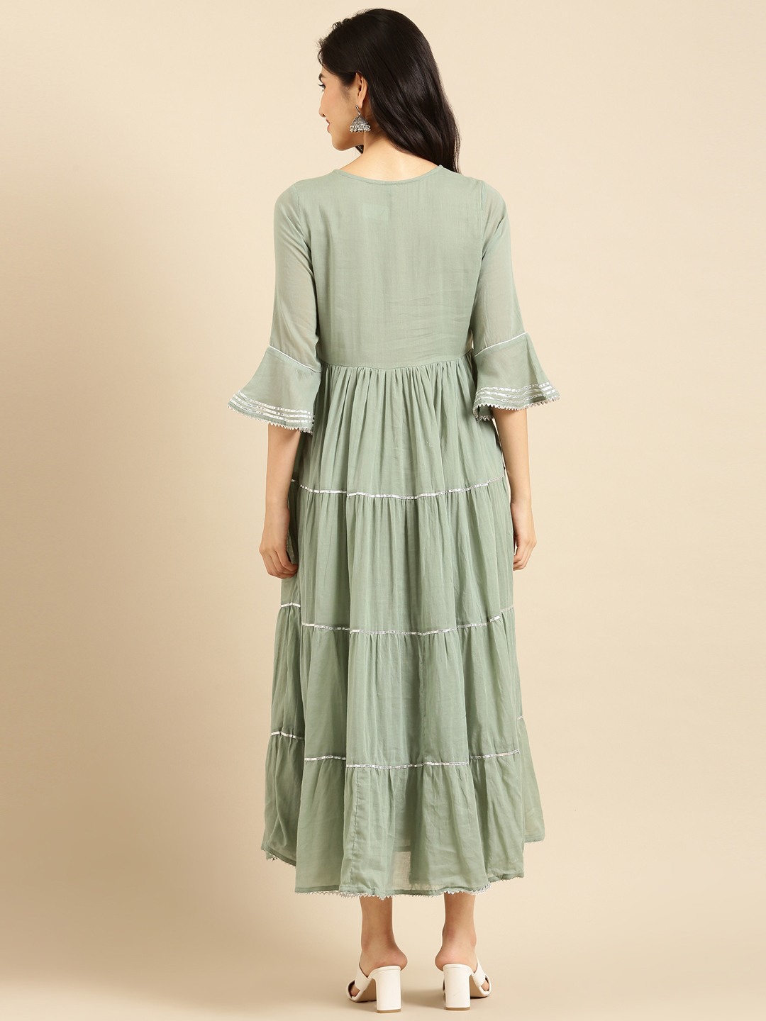 Women's Green Cotton Embroidered Comfort Fit Kurtas