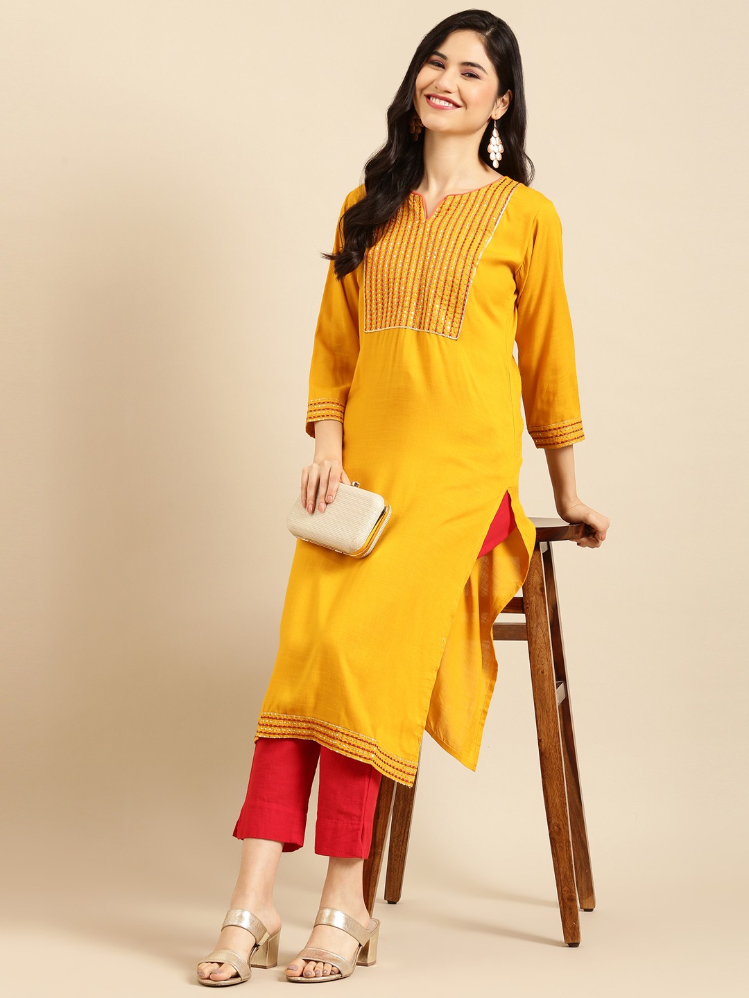 Women's Yellow Cotton Solid Comfort Fit Kurtas