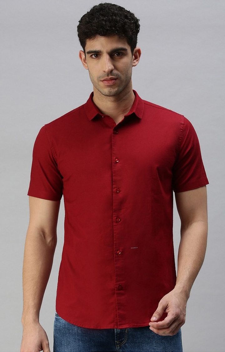 SHOWOFF Men Maroon Solid Collar Short Sleeves Casual Shirt