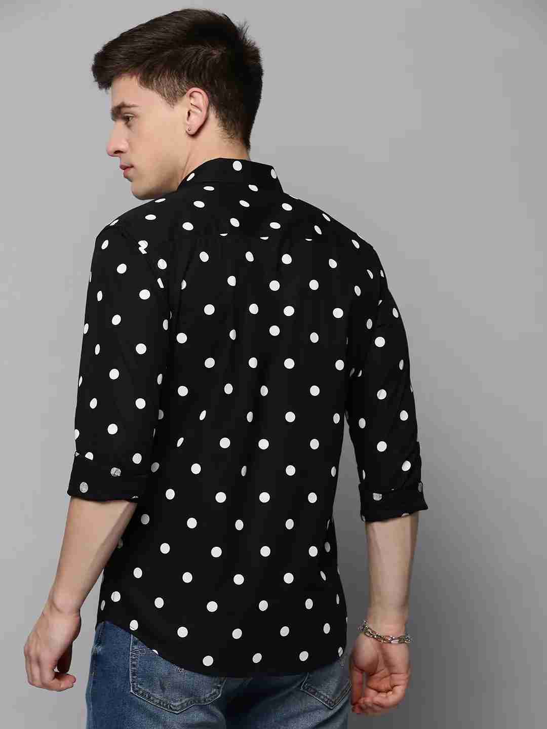 SHOWOFF Men's Spread Collar Black Printed Shirt