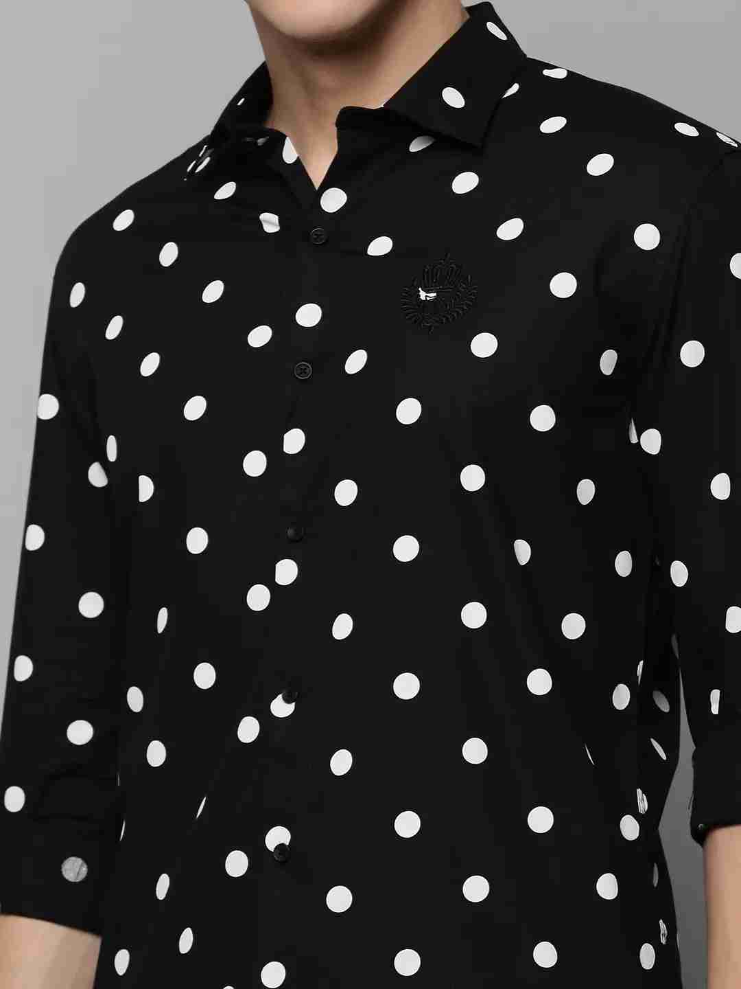 SHOWOFF Men's Spread Collar Black Printed Shirt