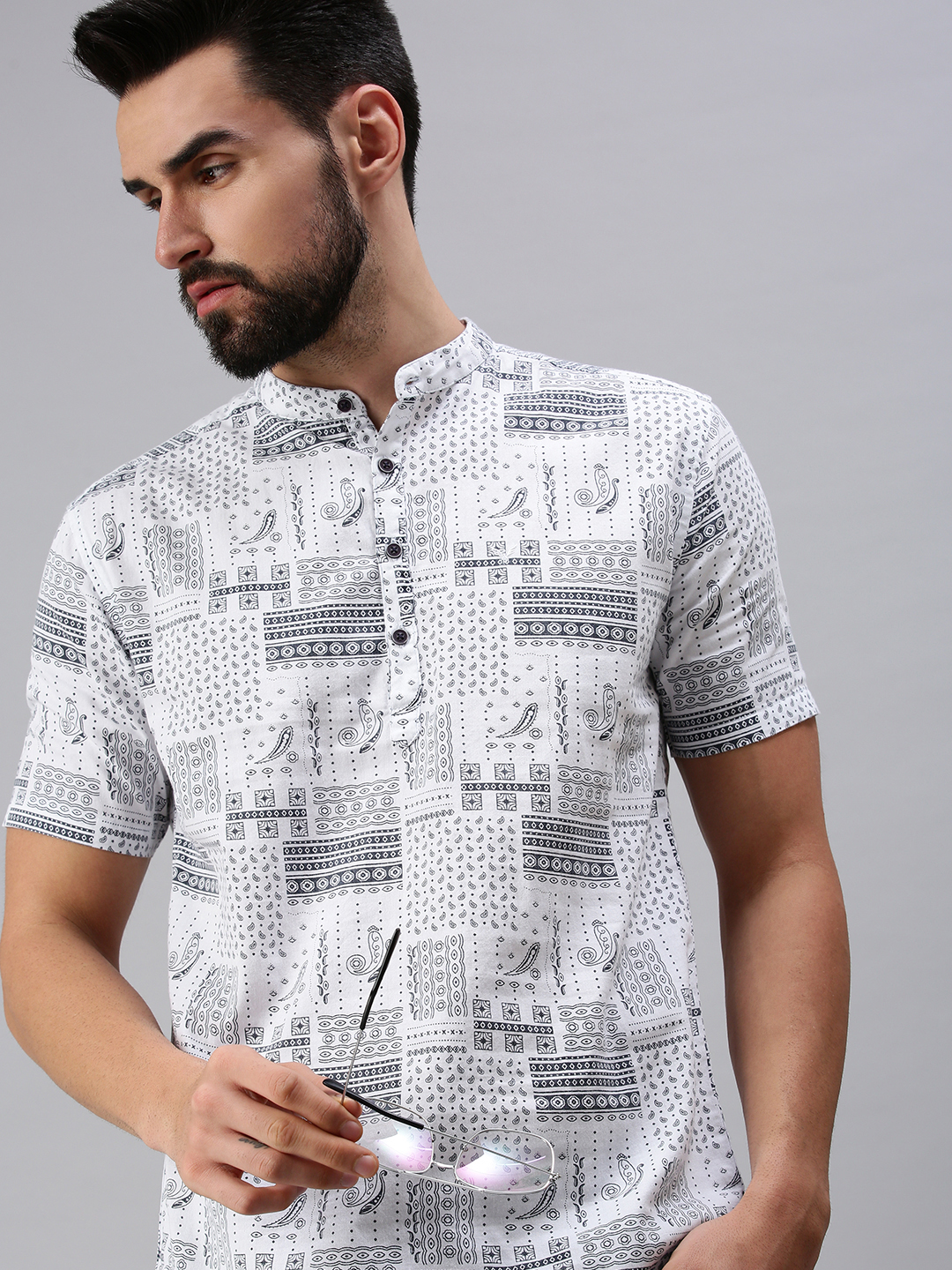 Showoff | SHOWOFF Men's Ethnic Motifs White Mandarin Collar Kurtas