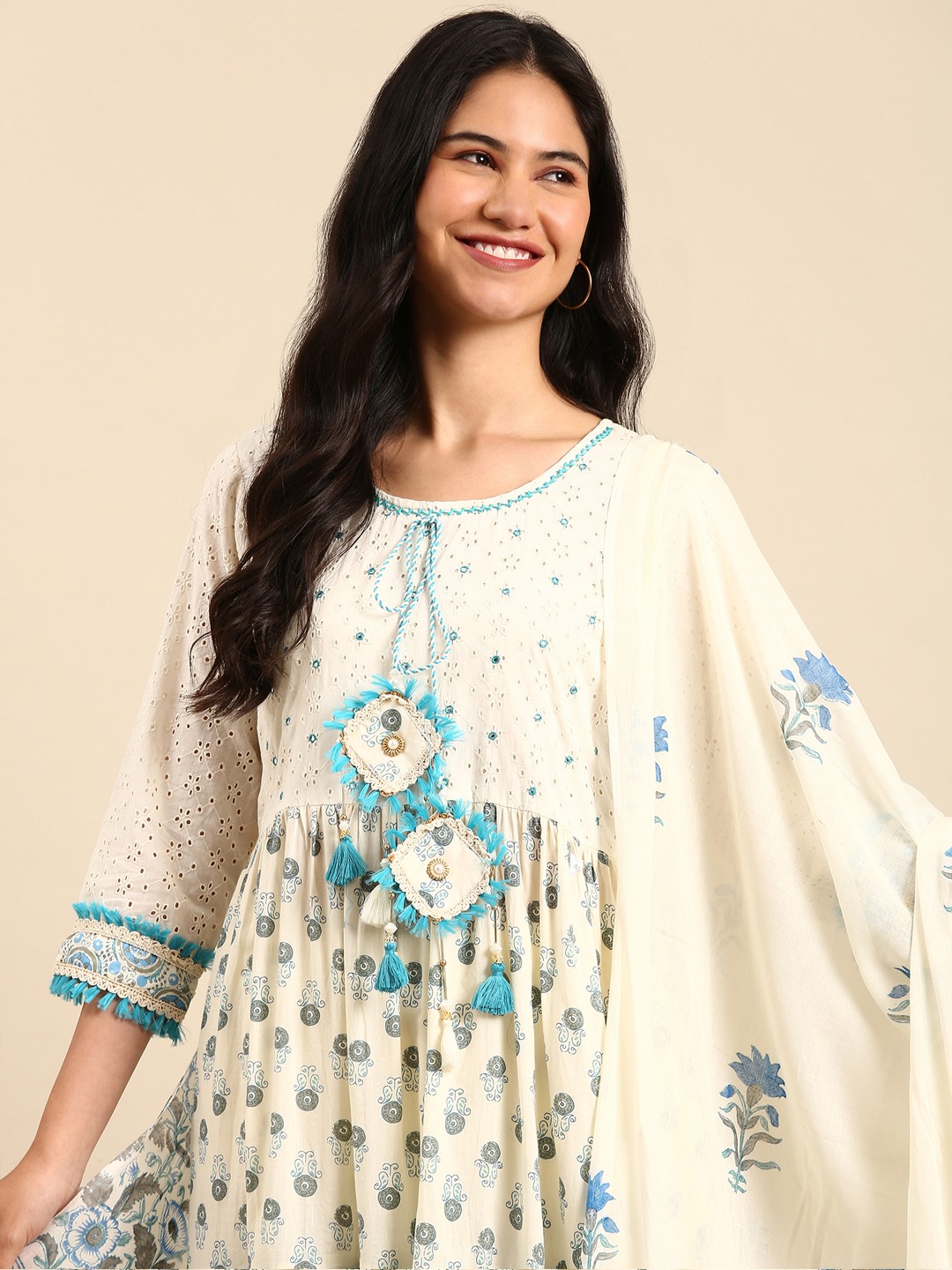 Showoff | SHOWOFF Women's Scoop Neck Cream Anarkali Kurta Sets