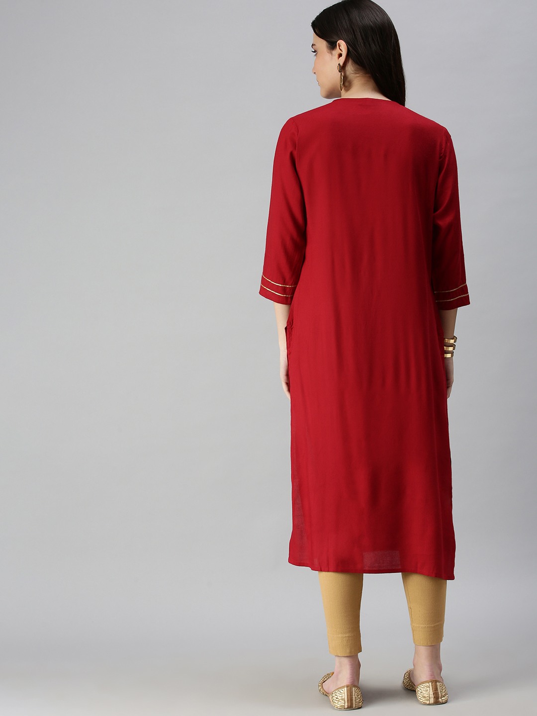 Women's Red Cotton Blend Solid Regular Kurtas