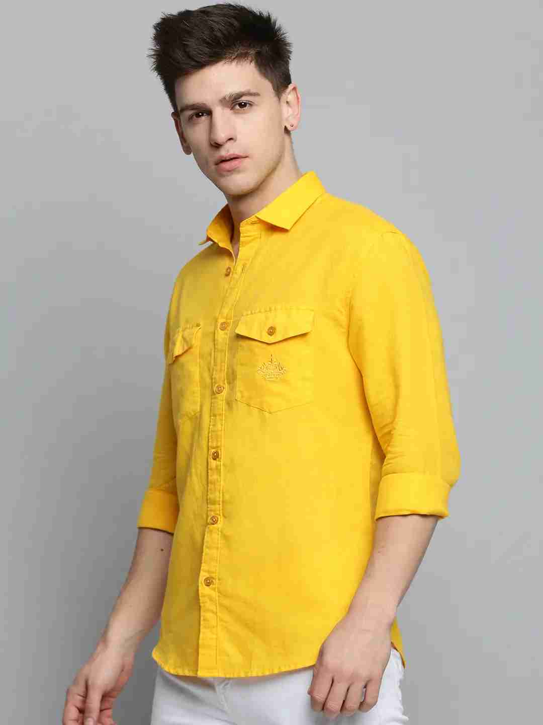 SHOWOFF Men's Spread Collar Yellow Solid Shirt